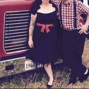 Hearts & Roses Black Retro Dress